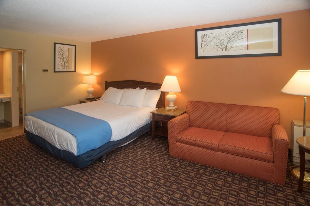 Lyndonville Colonnade Inn מראה חיצוני תמונה